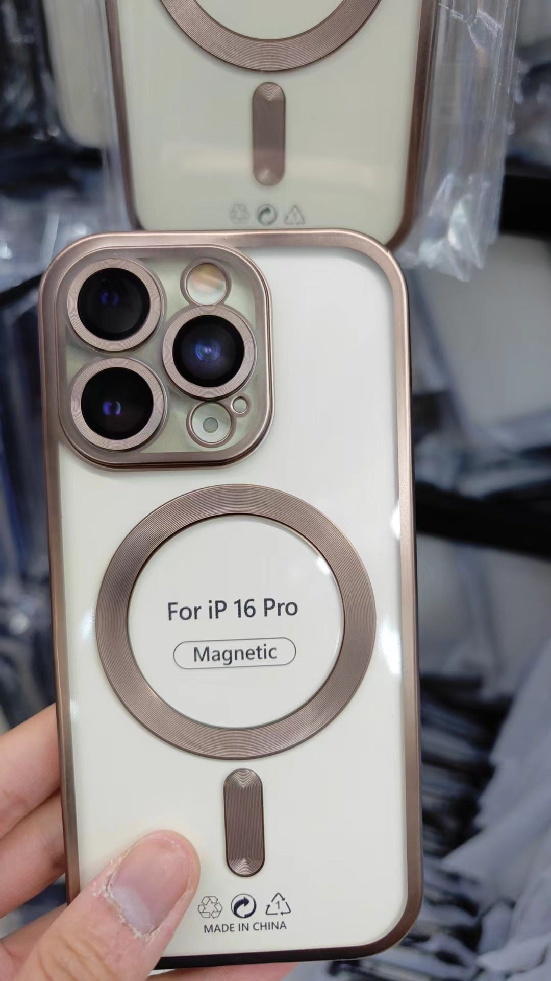 Cover per iPhone trasparente opaca con bordi colorati, compatibile con MagSafe e con protezione fotocamera - 6021