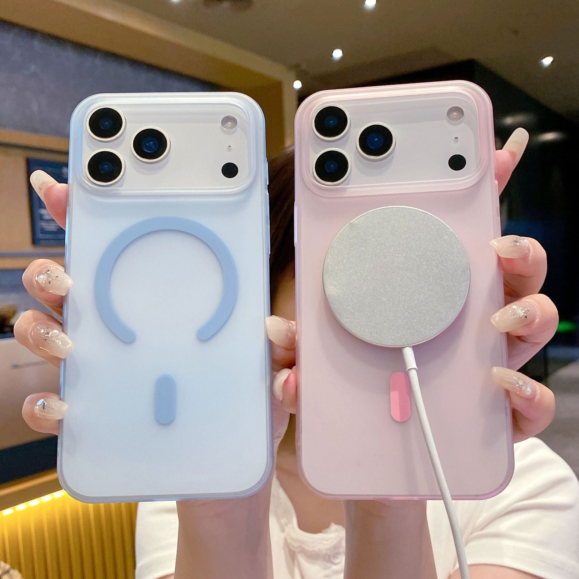 Cover Ultra Sottile effetto Ghiaccio Satinato per iPhone – Finitura Opaca Antiscivolo, Compatibile con MagSafe, Anti-Impronta e ingiallimento Mod. CS09