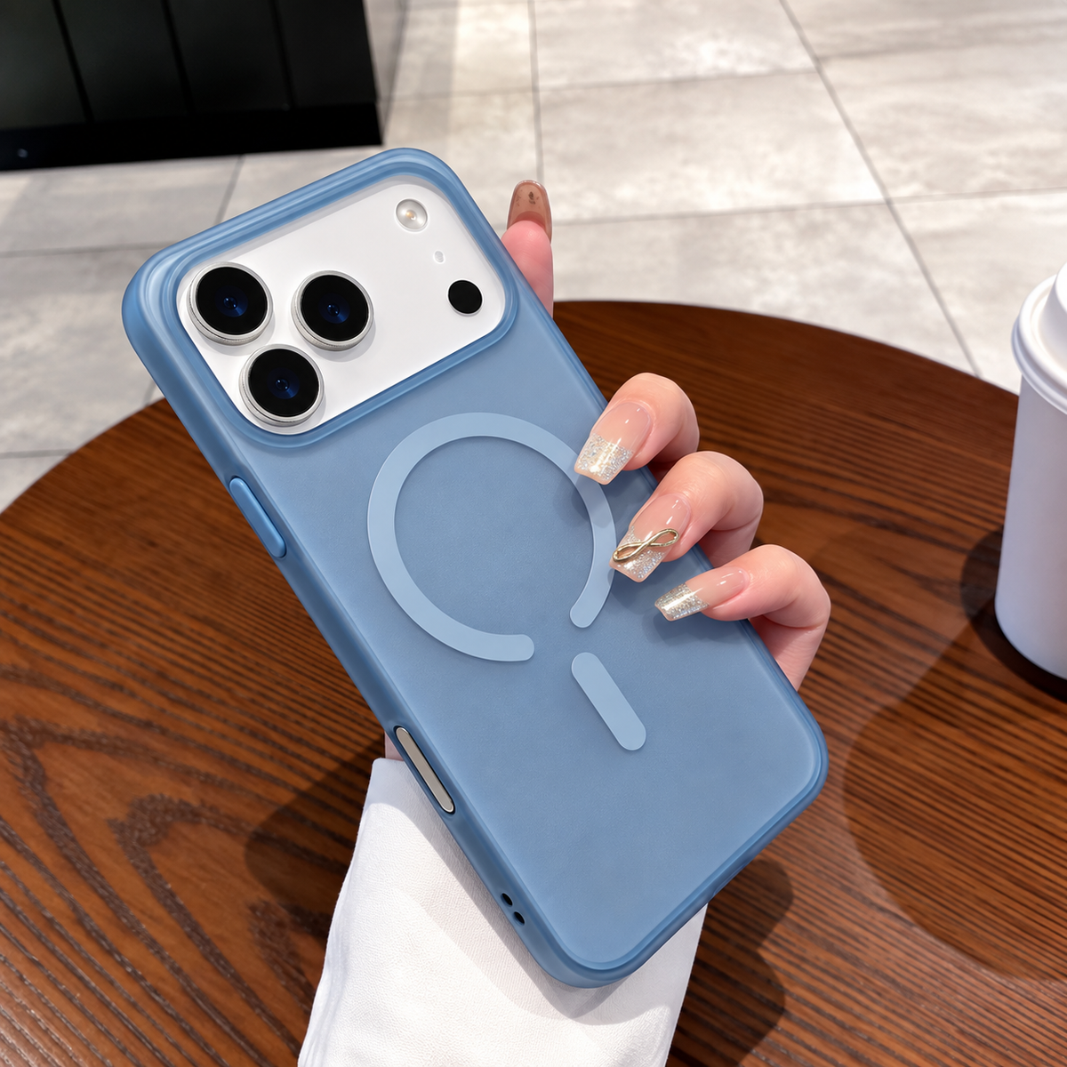 Cover Ultra Sottile Effetto Ghiaccio Satinato per iPhone | Finitura Opaca Anti-Impronta | Antiscivolo | Compatibile con MagSafe | Anti-Ingiallimento – Mod. NCS09