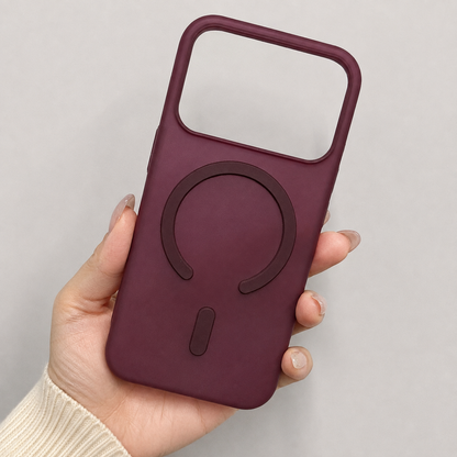 Cover Ultra Sottile da 12g per iPhone – Effetto Fumé, Finitura Opaca Antiscivolo, Compatibile con MagSafe, Anti-Impronta Mod. CS04