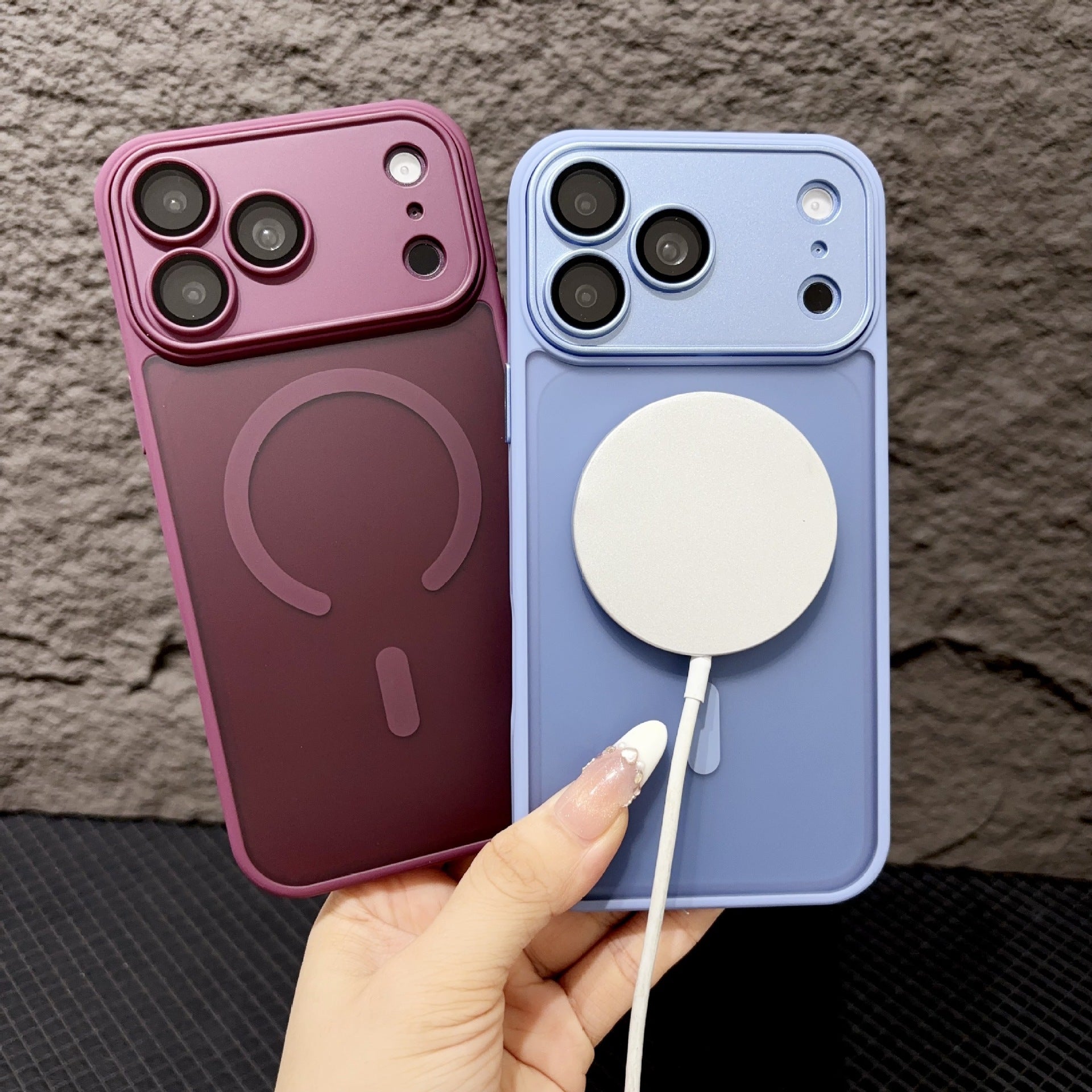 Cover per iPhone con Protezione Fotocamera, Trasparente Effetto Fumé, Compatibile con MagSafe – 6048