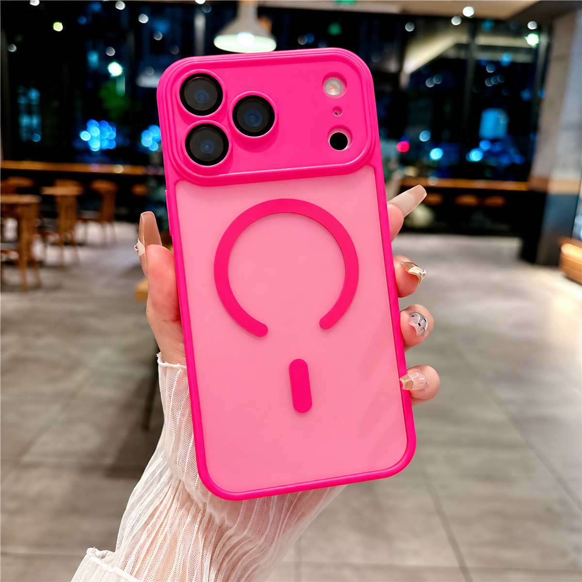 Mediatech Cover per iPhone con Protezione Fotocamera completa - Trasparente Effetto Fumé - Compatibile con MagSafe – 6048