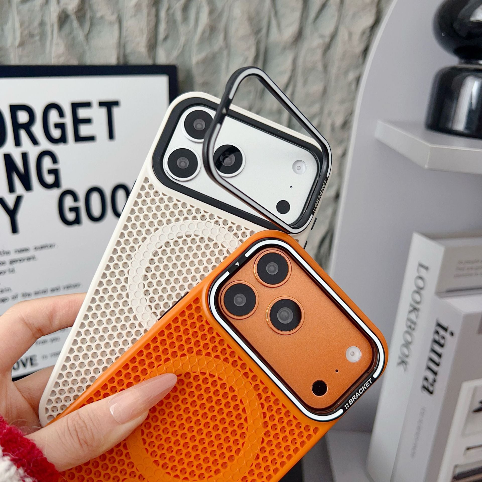 Cover Magnetica Antiurto con Design a Nido d’Ape, Supporto Stand e Dissipazione del Calore per iPhone-CS11