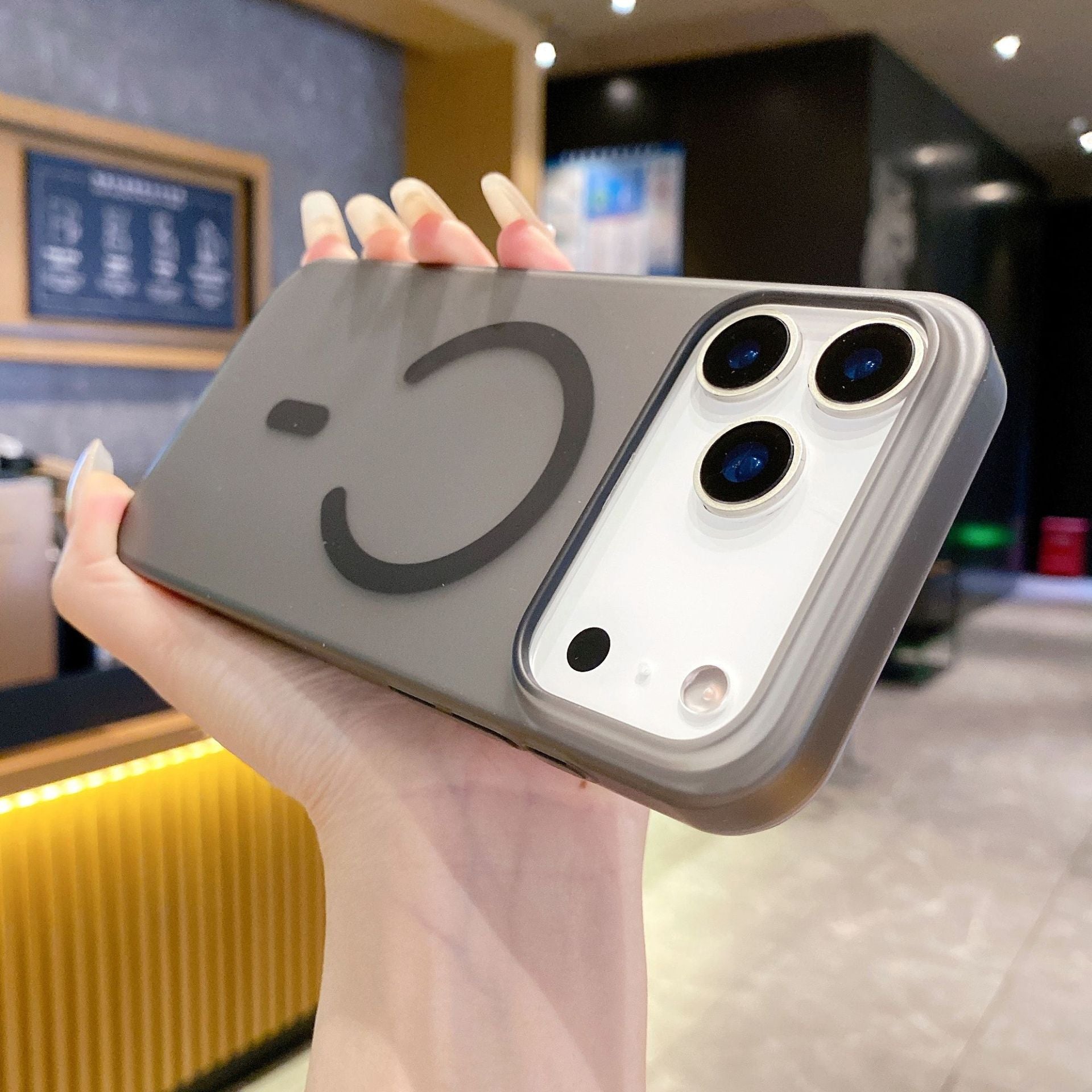 Cover Ultra Sottile effetto Ghiaccio Satinato per iPhone – Finitura Opaca Antiscivolo, Compatibile con MagSafe, Anti-Impronta e ingiallimento Mod. CS09