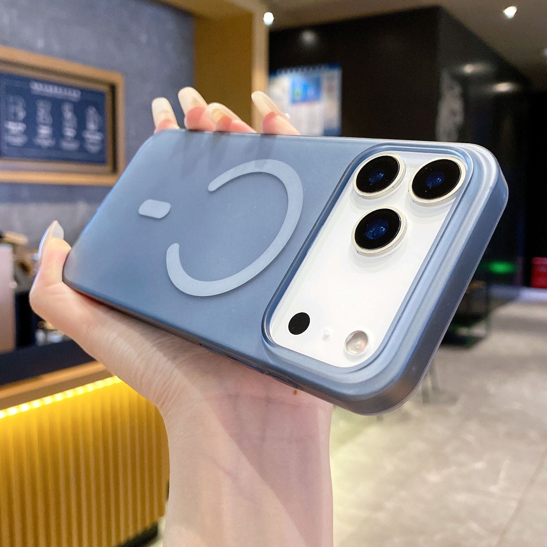 Cover Ultra Sottile effetto Ghiaccio Satinato per iPhone – Finitura Opaca Antiscivolo, Compatibile con MagSafe, Anti-Impronta e ingiallimento Mod. CS09