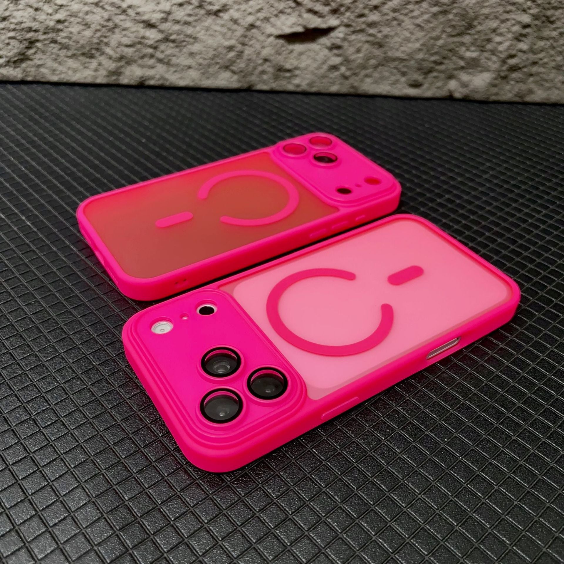 Cover per iPhone con Protezione Fotocamera, Trasparente Effetto Fumé, Compatibile con MagSafe – 6048