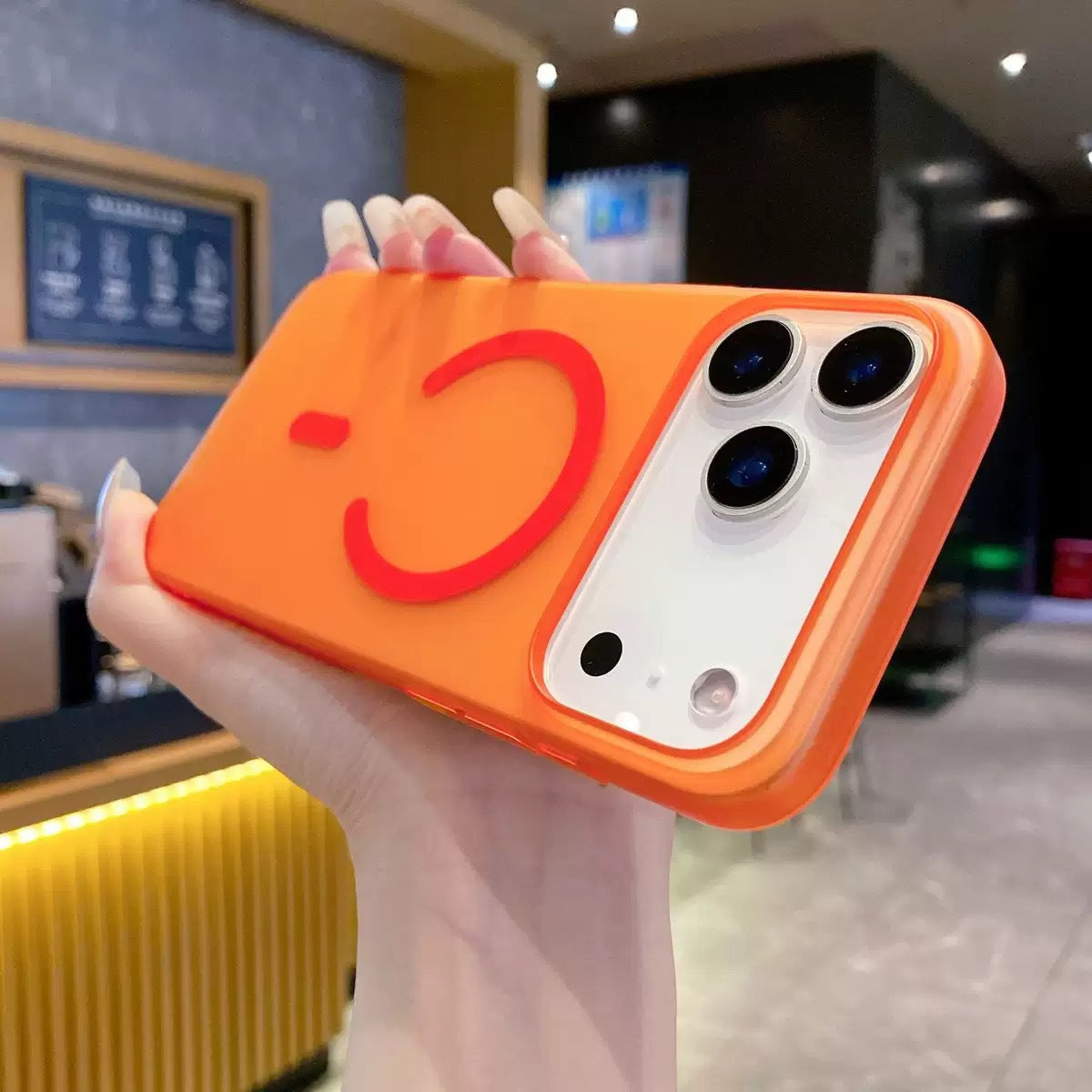 Cover Ultra Sottile effetto Ghiaccio Satinato per iPhone – Finitura Opaca Antiscivolo, Compatibile con MagSafe, Anti-Impronta e ingiallimento Mod. CS09